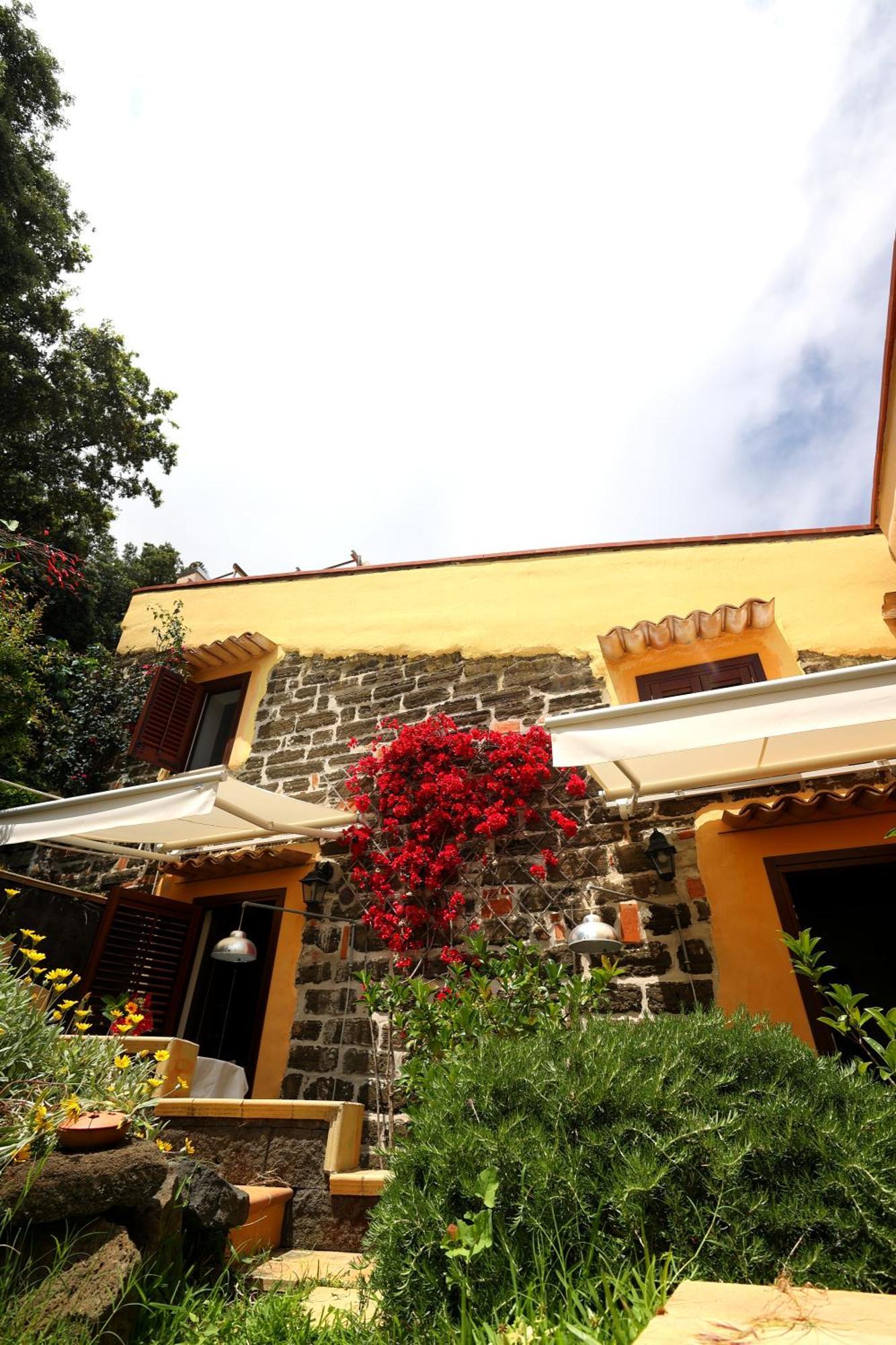 Hotel Baglio Antico Forno Isola di Ustica Exterior foto